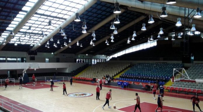 seleccion chilena entrenando en el coliseo