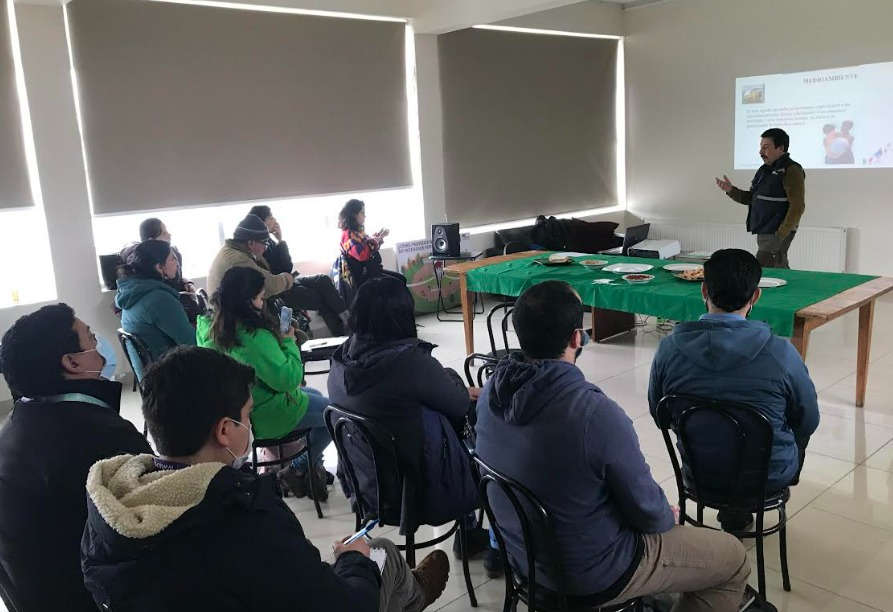 Capacitan a docentes en educación ambiental y prevención de incendios ...