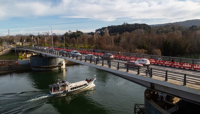 Puente Cau Cau