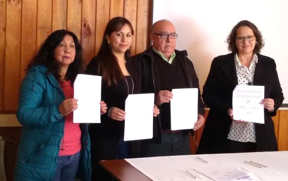 Firmaron continuidad de convenio para proyectos de huerto y compostaje ...