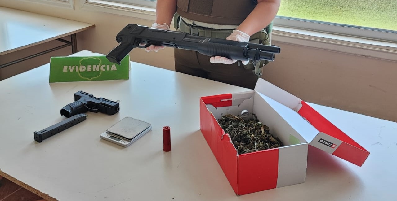 Carabineros de Sección Centauro detienen a sujeto por porte y tenencia ...