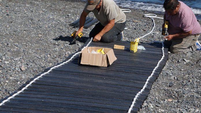 Pasarela inclusiva playa Lago Ranco