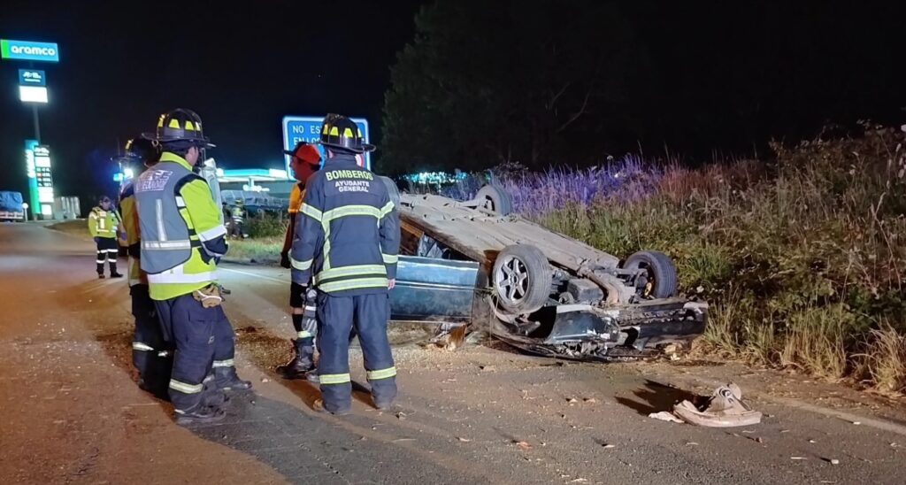 Volcamiento de vehículo menor deja una persona lesionada en la Ruta 5 ...
